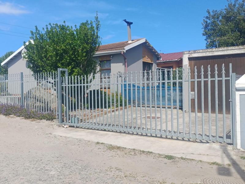 3 Bedroom Property for Sale in Pineview Western Cape